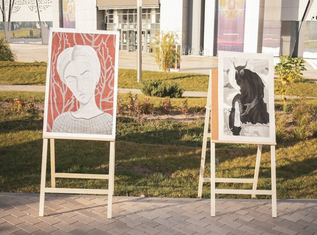 Exhibition Paintings Arcachdir