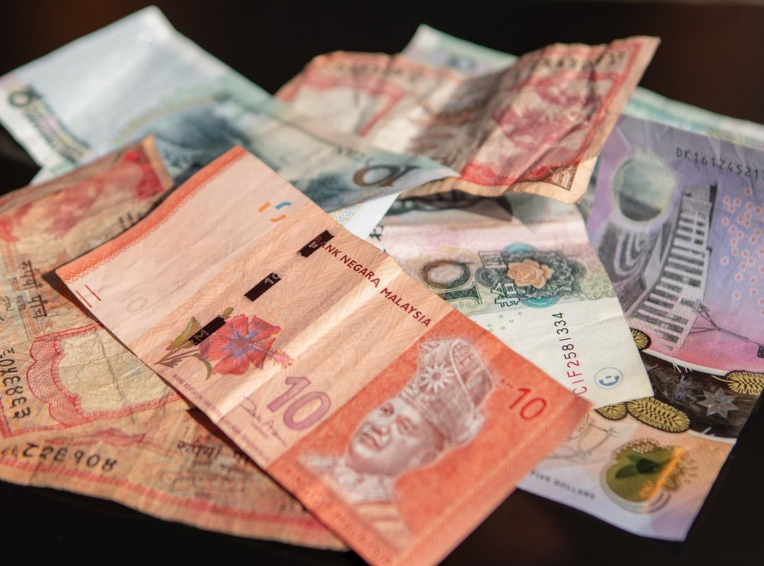 700 ringgit berapa rupiah