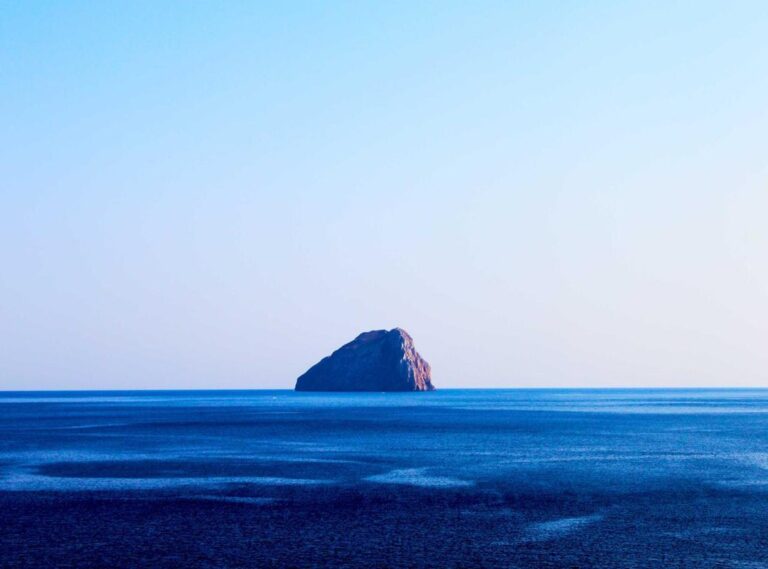 night shift at fazclaire's nightclub game jolt